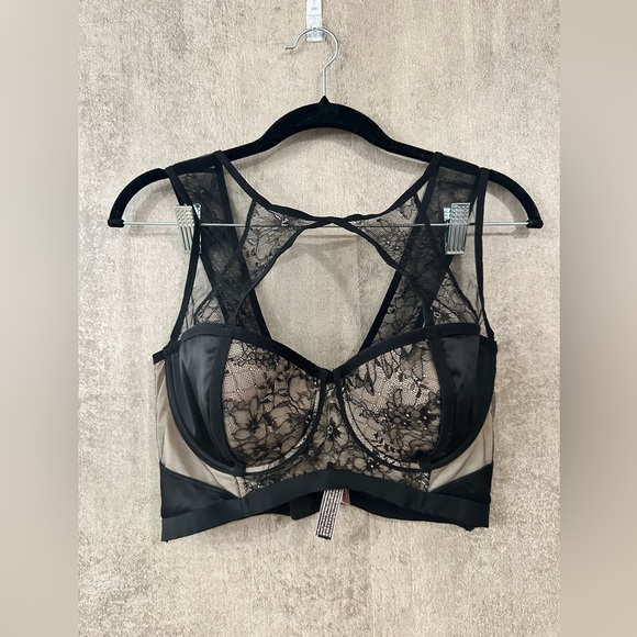 VICTORIA’S SECRET Black Lace Lingerie Bra 34D - Picture 1 of 3
